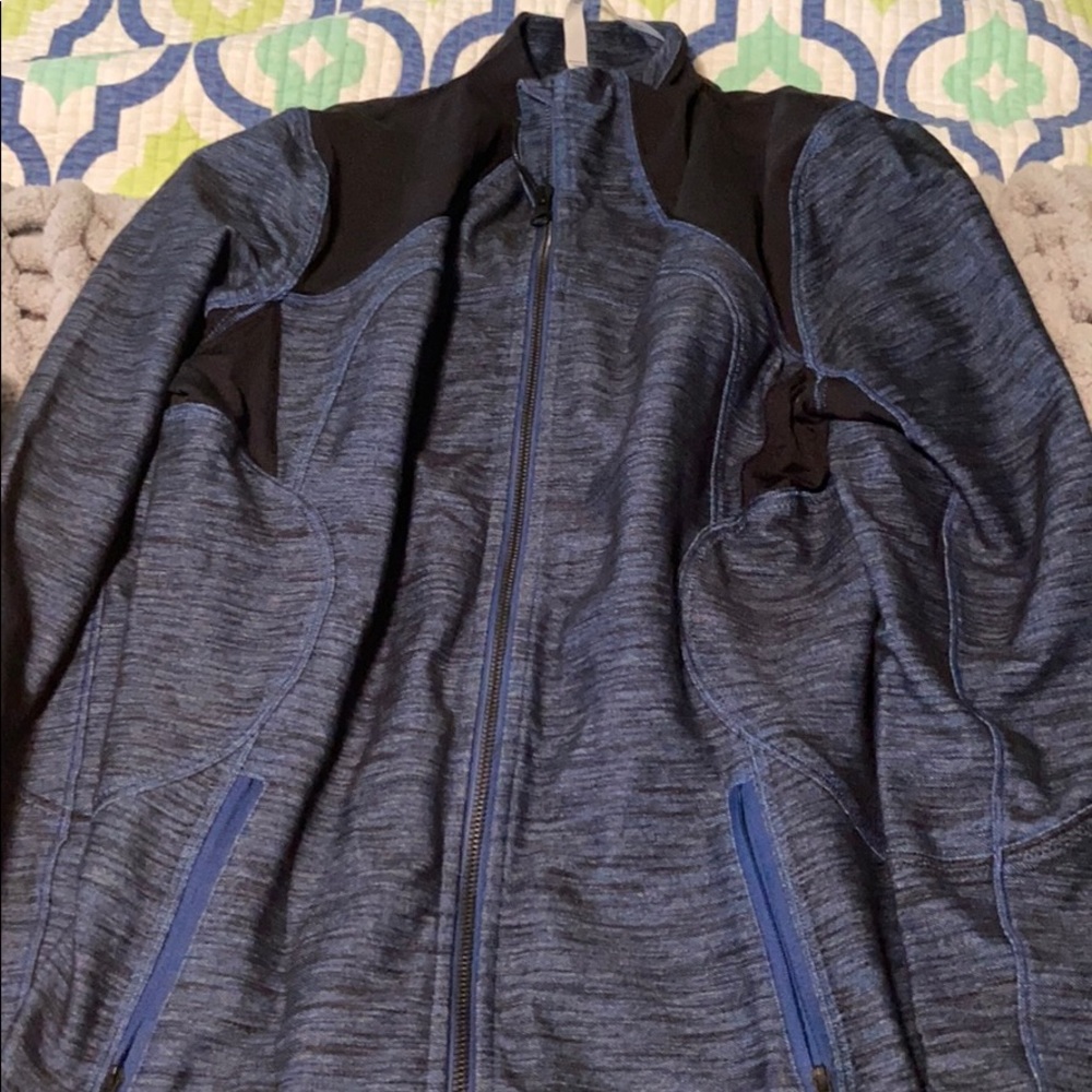 LULU LEMON JACKET